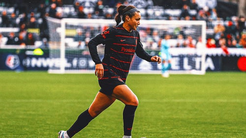 NWSL Trending Image: USWNT star Sophia Smith signs contract extension with Portland for NWSL-high annual salary